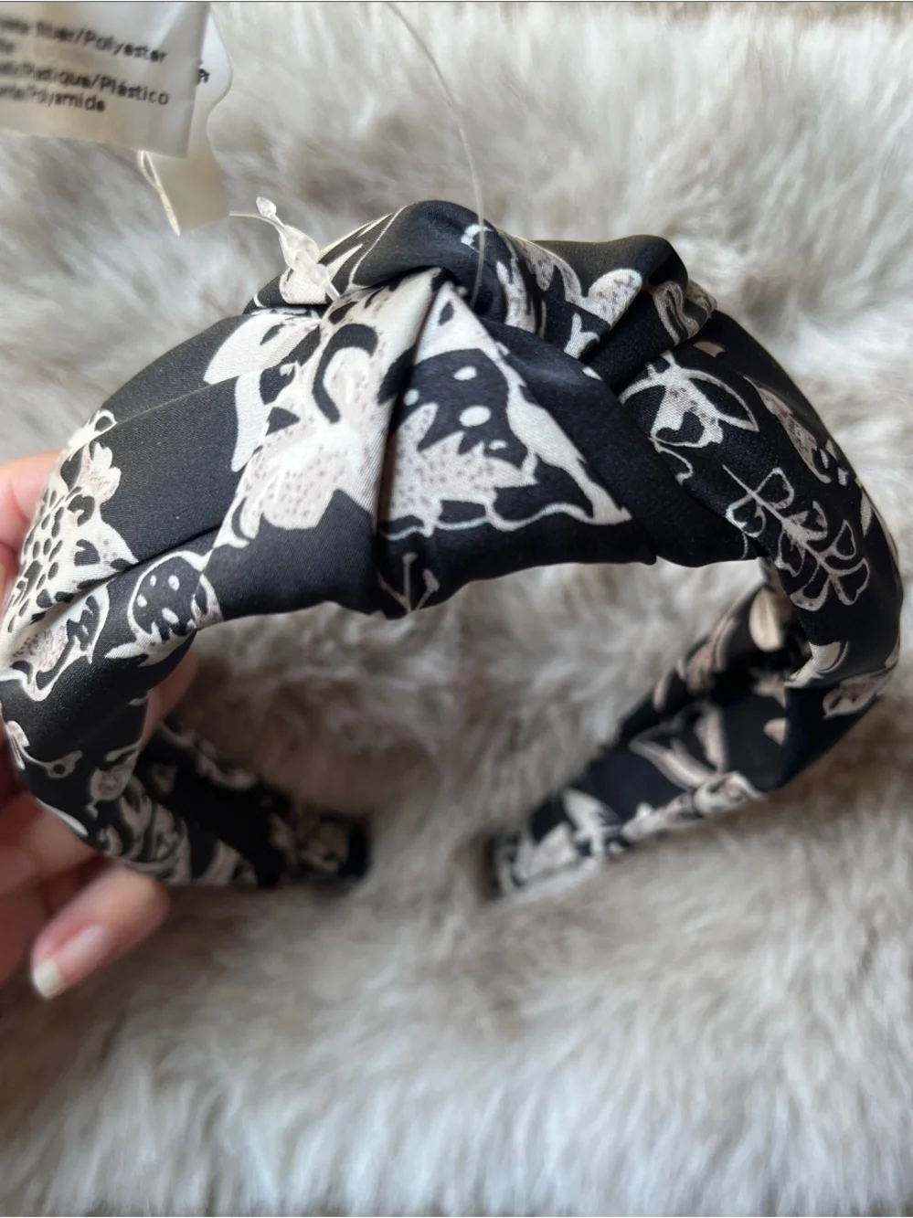 Anthropologie Black and Cream Floral Knotted Headband